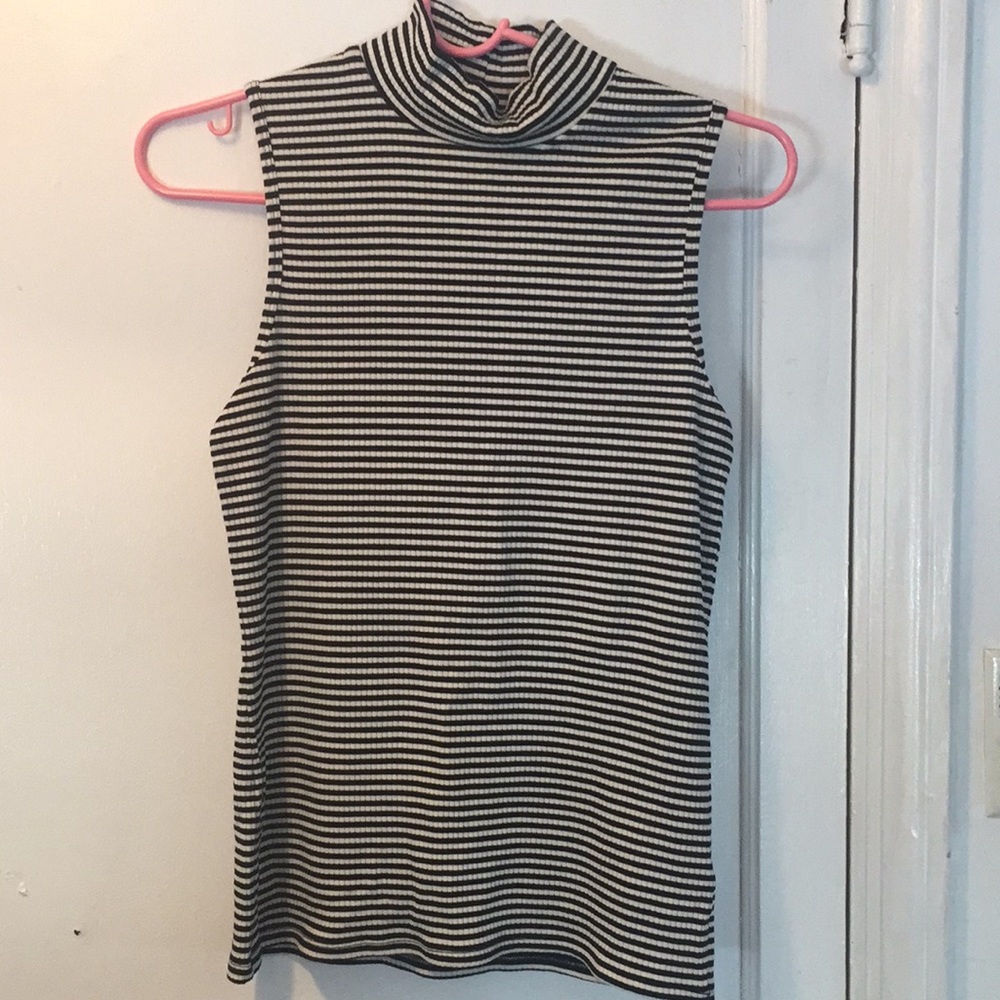 Athlete shirt small